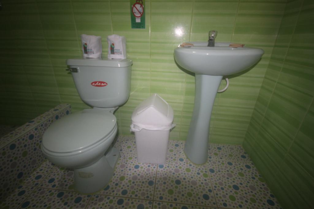 Amazon Rainforest Lodge Padre Cocha Luaran gambar